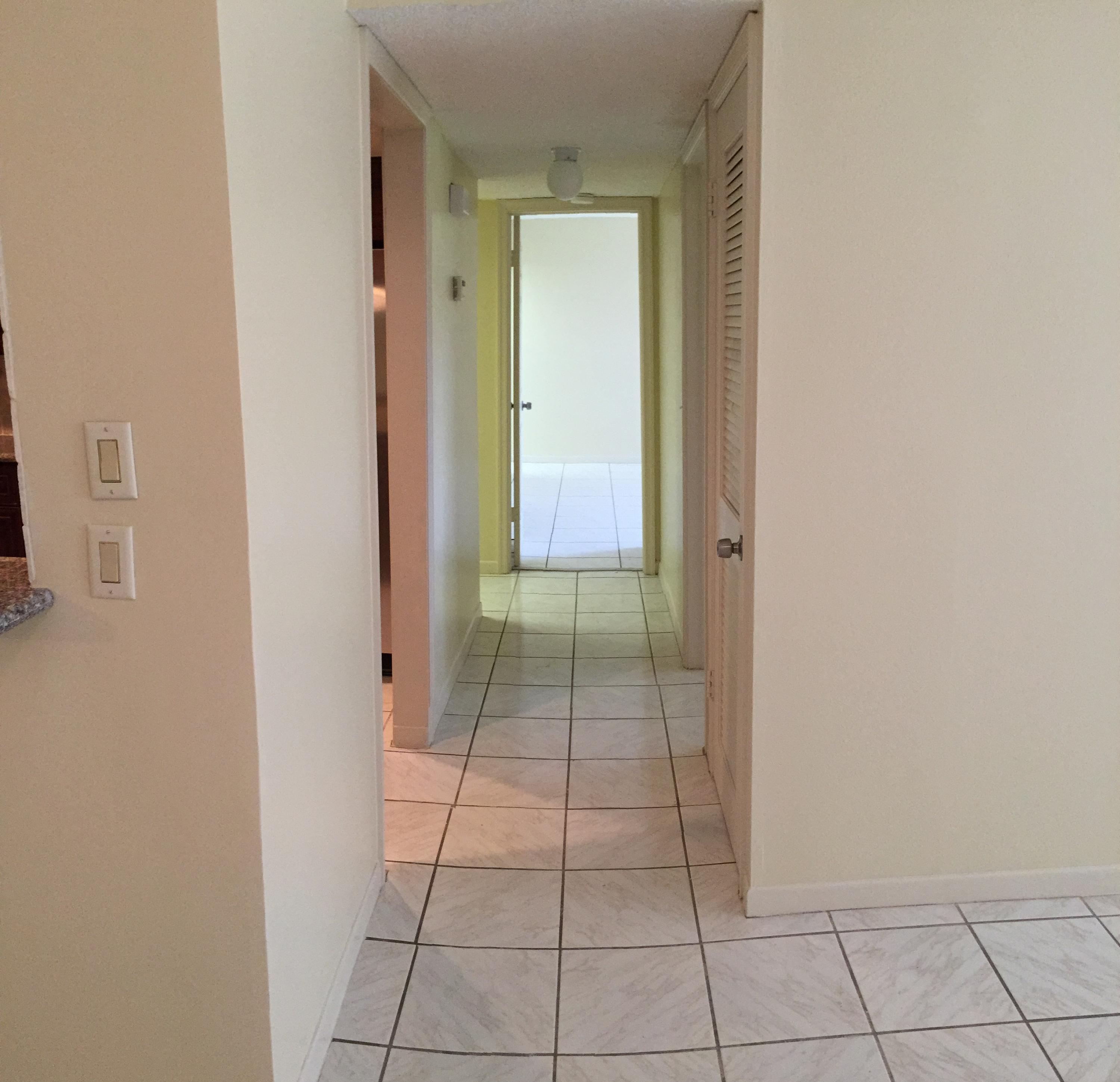 22735 Southwest 66th Avenue, Unit 107 Boca Raton, FL 33428 - Photo 4 of 9 Hallway