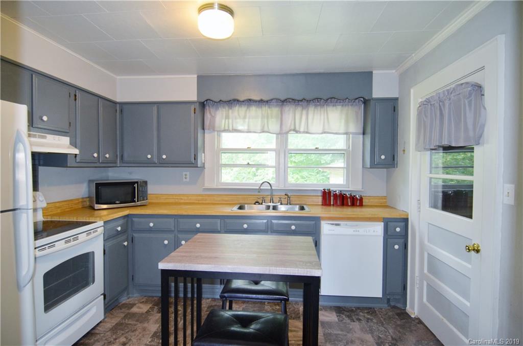 62 Ridgecrest Drive Marion, NC 28752 - Photo 4 of 14 Gallery Image 4