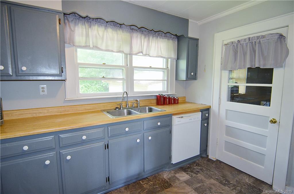 62 Ridgecrest Drive Marion, NC 28752 - Photo 6 of 14 Gallery Image 6