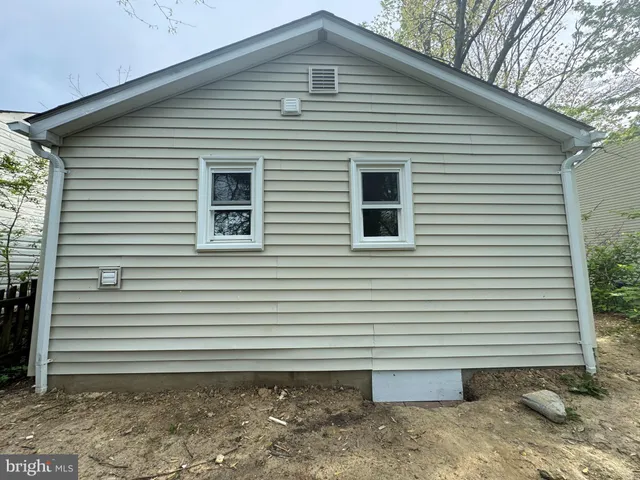 $629,000 | 241 Cambridge Street, Fredericksburg, VA 22405