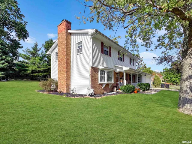 $275,000 | 1401 Westgate Road, Washington, IL 61571