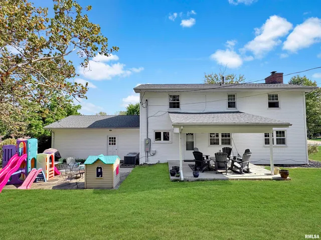 $275,000 | 1401 Westgate Road, Washington, IL 61571