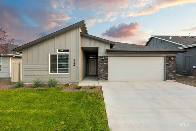 $499,900 | 4394 West Sunny Cove Street, Meridian, ID 83646