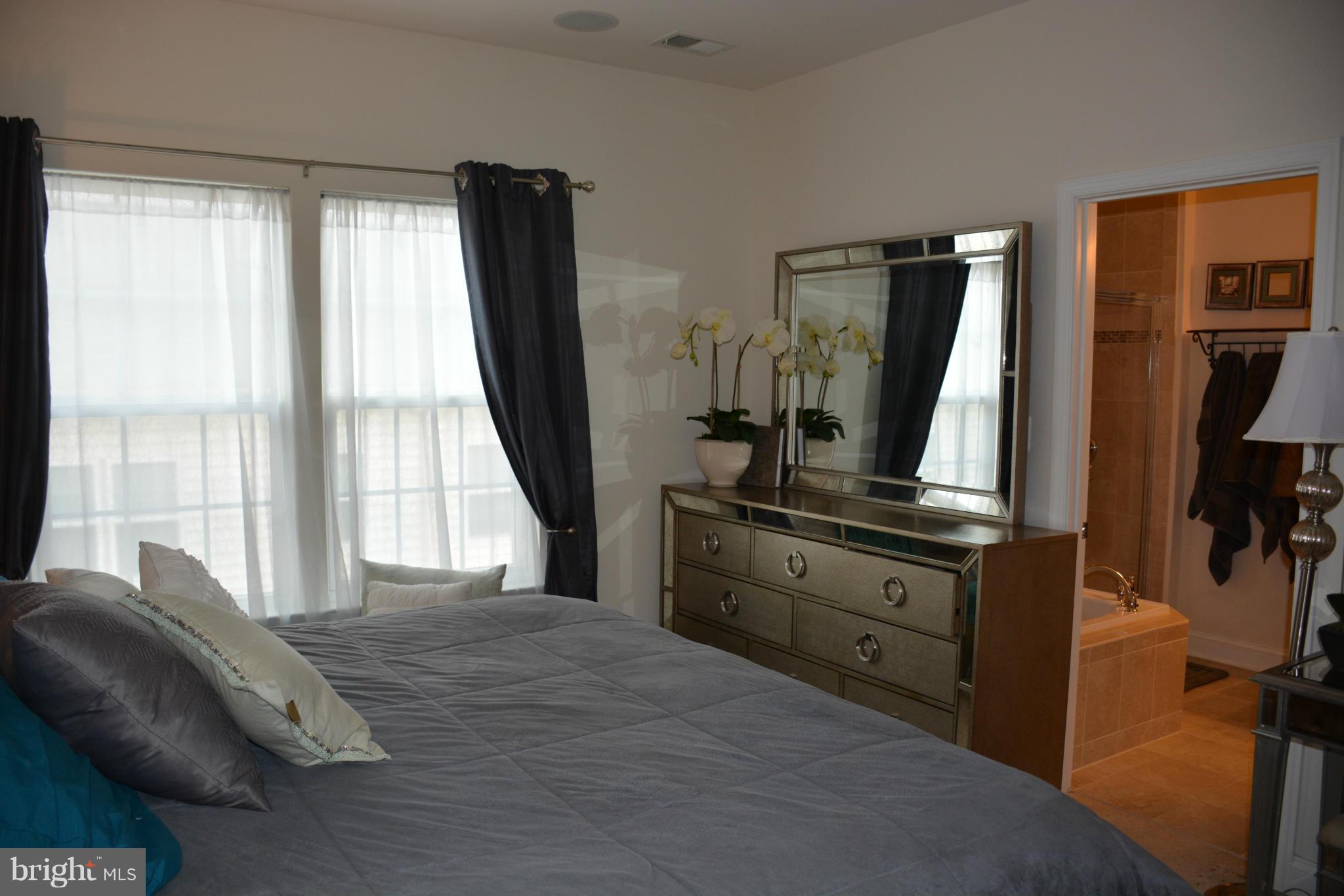 7137 Susans Pass Elkridge, MD 21075 - Photo 12 of 26 Bedroom (Master)