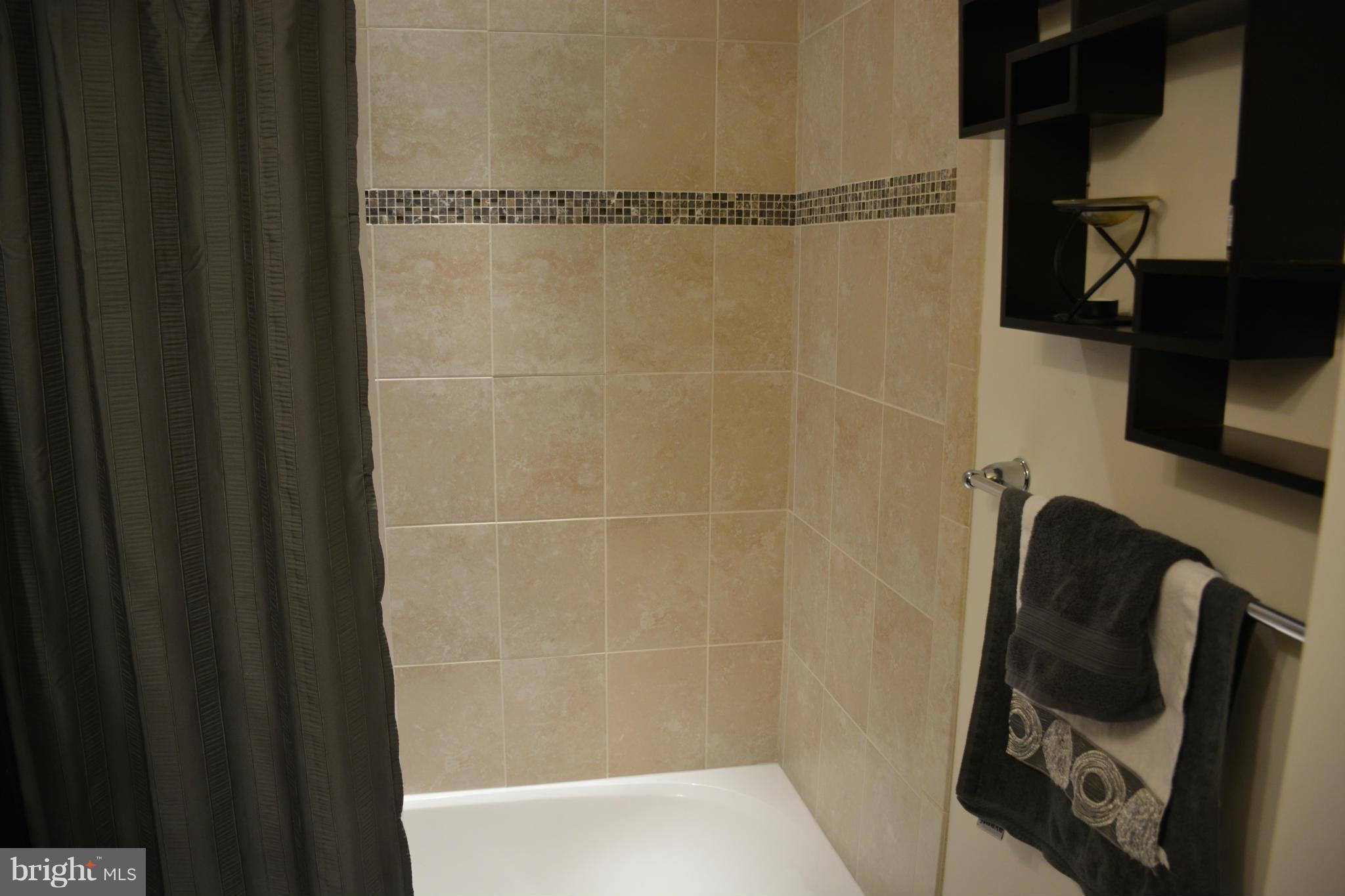 7137 Susans Pass Elkridge, MD 21075 - Photo 20 of 26 Bath