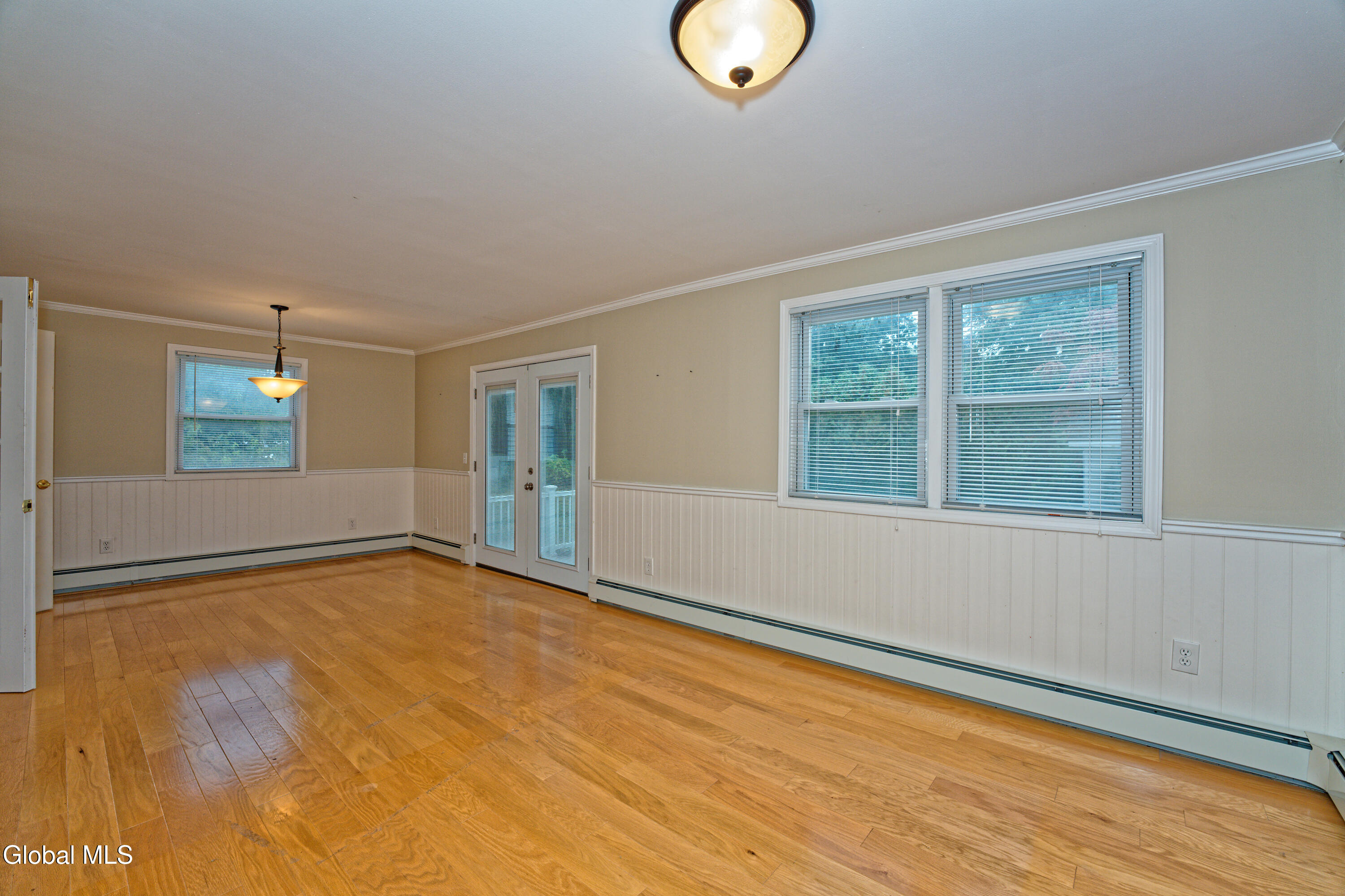 219 Rotterdam Street Rotterdam, NY 12306 - Photo 16 of 45 1 Main House 12