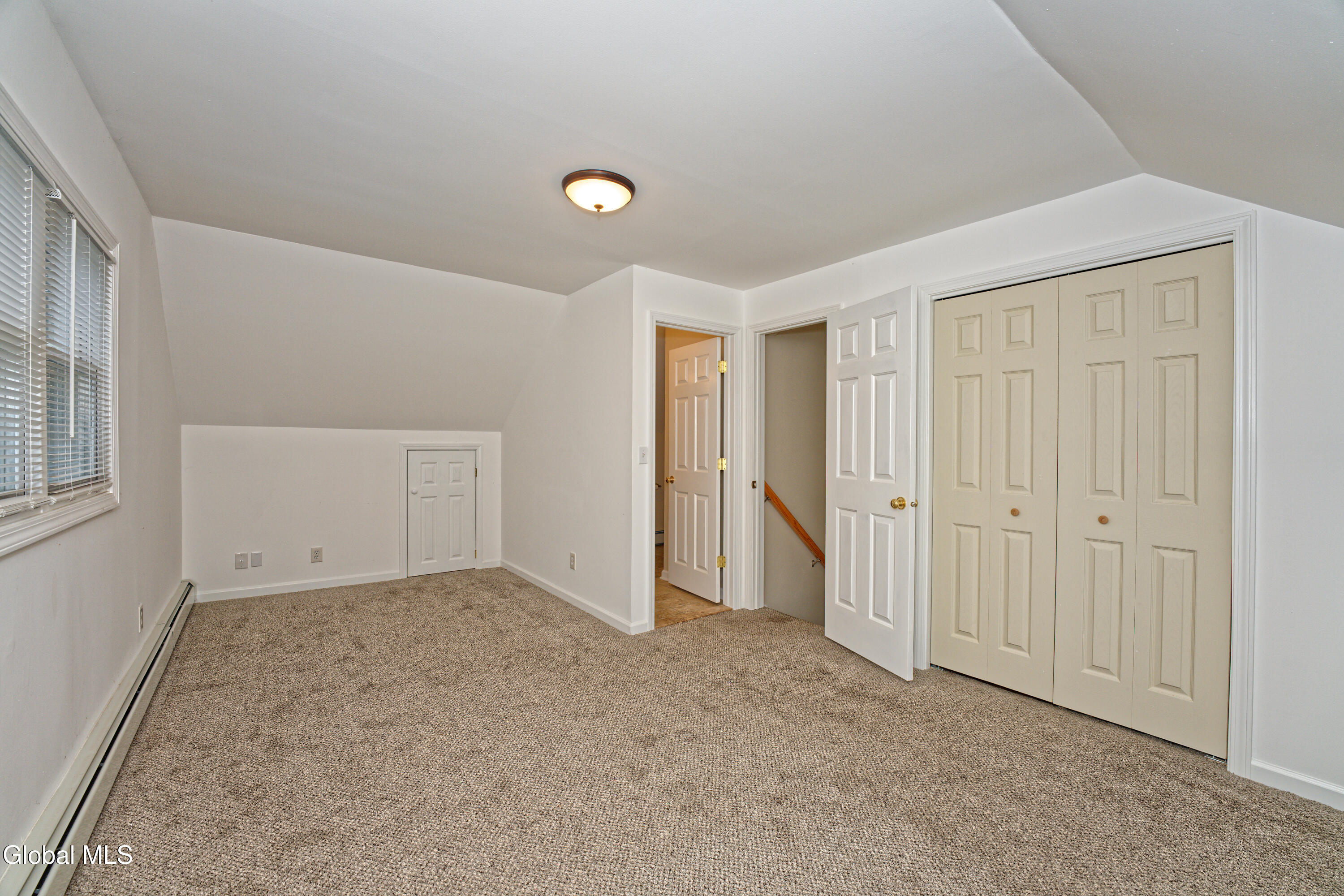 219 Rotterdam Street Rotterdam, NY 12306 - Photo 24 of 45 1 Main House 20