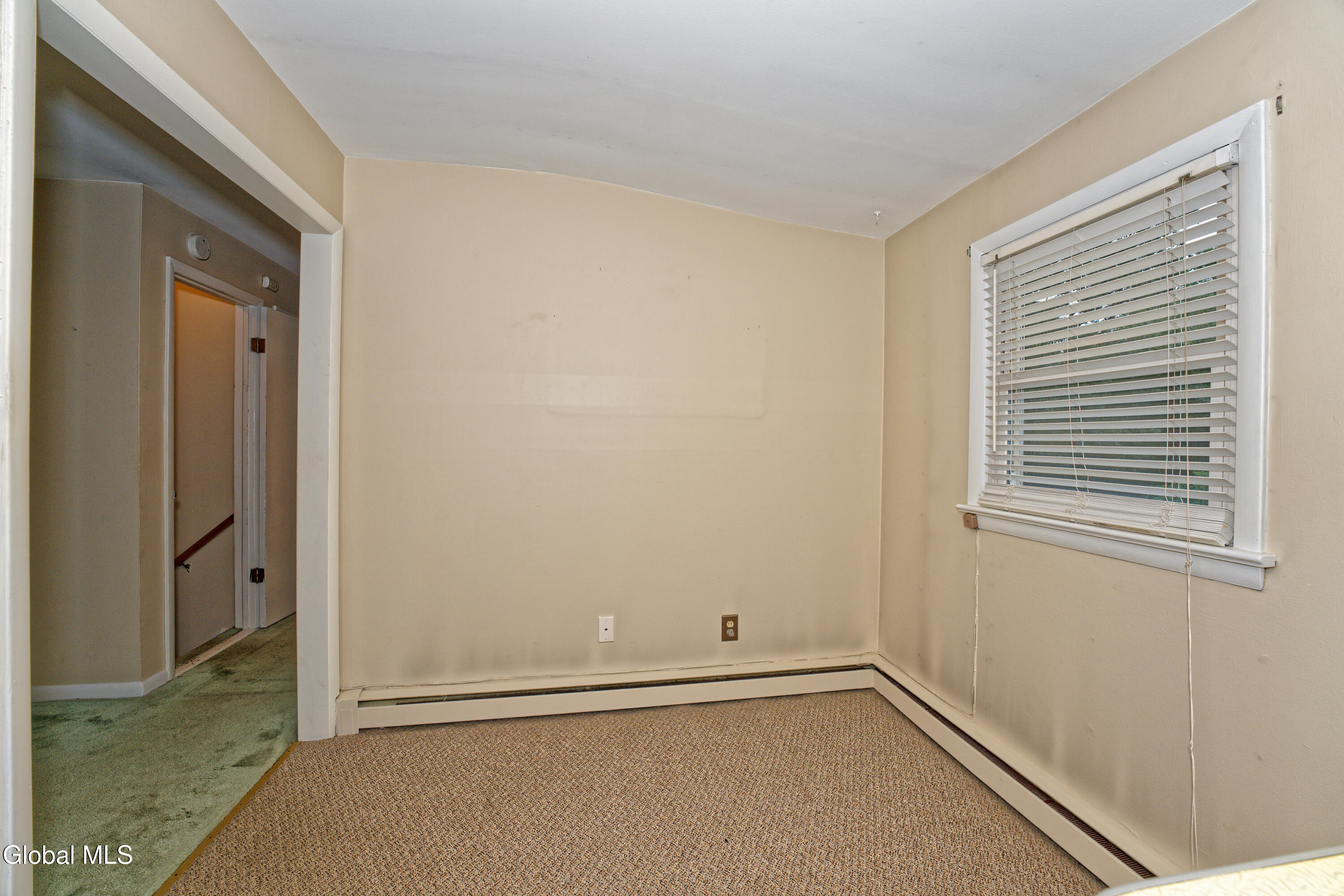 219 Rotterdam Street Rotterdam, NY 12306 - Photo 33 of 45 2 In Law 7