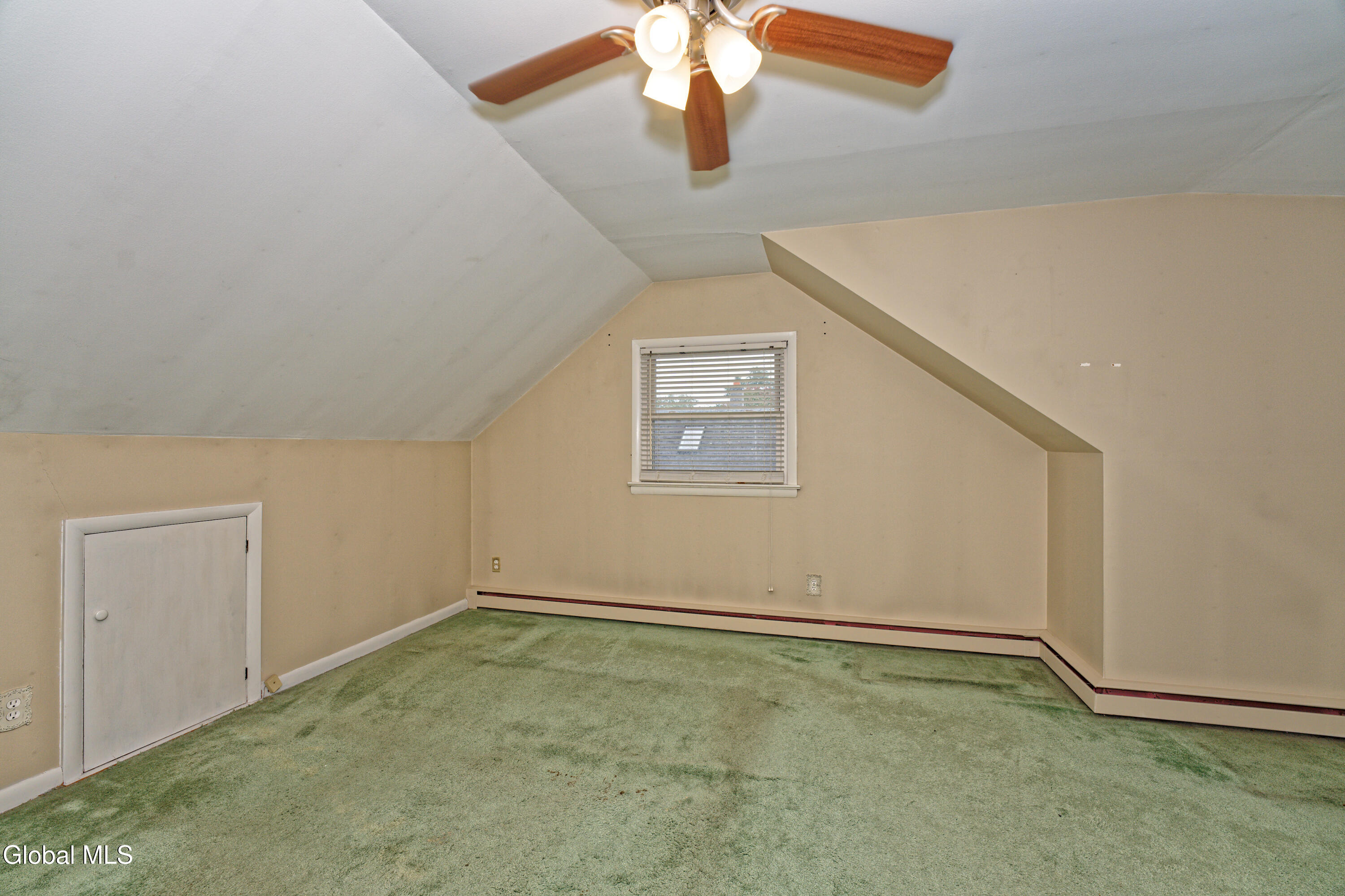 219 Rotterdam Street Rotterdam, NY 12306 - Photo 34 of 45 2 In Law 8