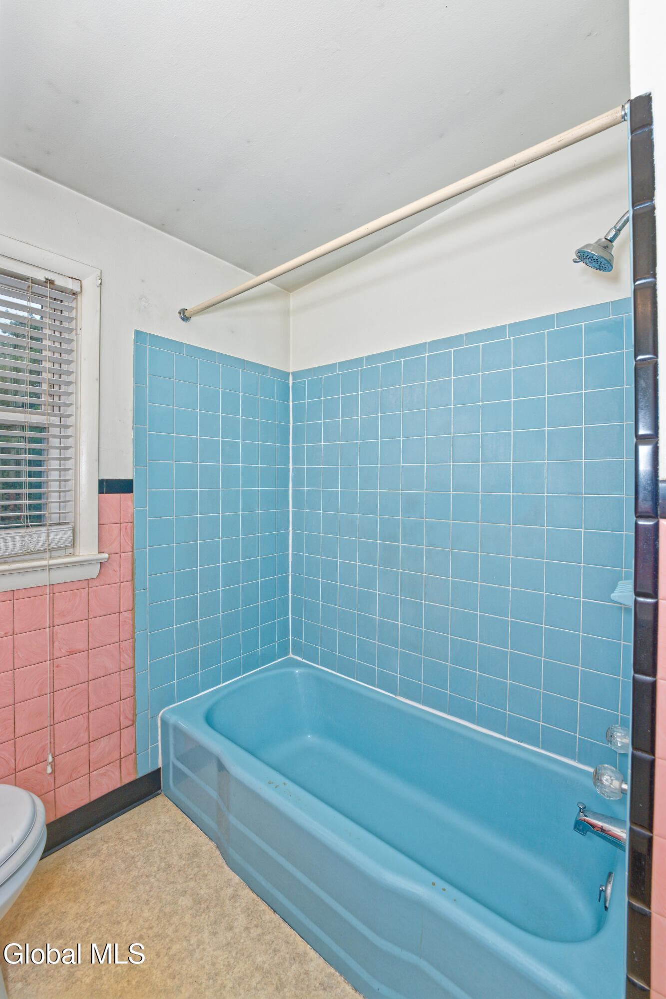 219 Rotterdam Street Rotterdam, NY 12306 - Photo 37 of 45 2 In Law 11