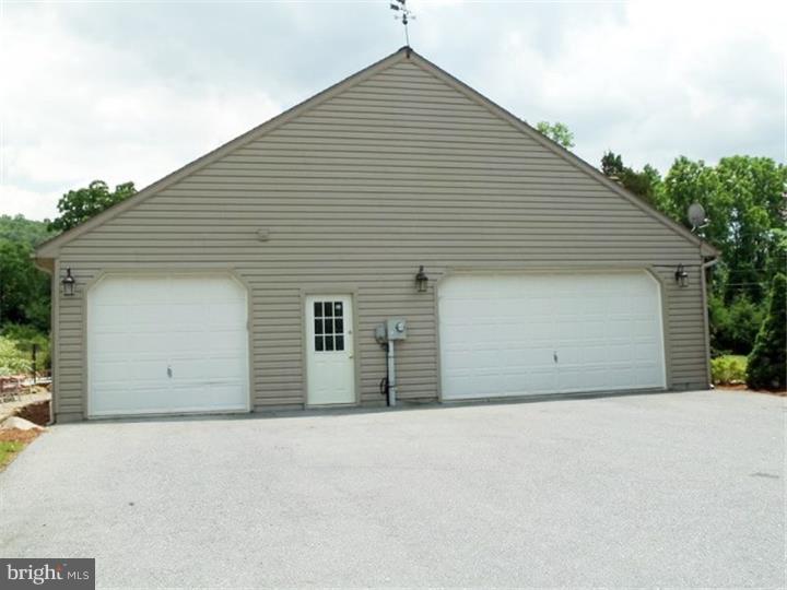 31 Club Road Oley, PA 19547 - Photo 22 of 25 Gallery Image 22