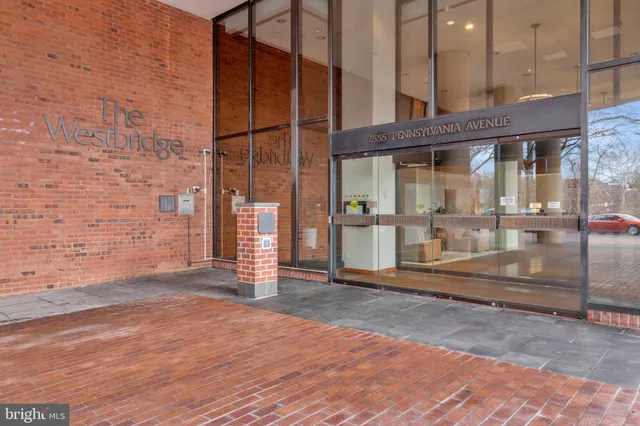 a view of a building entrance