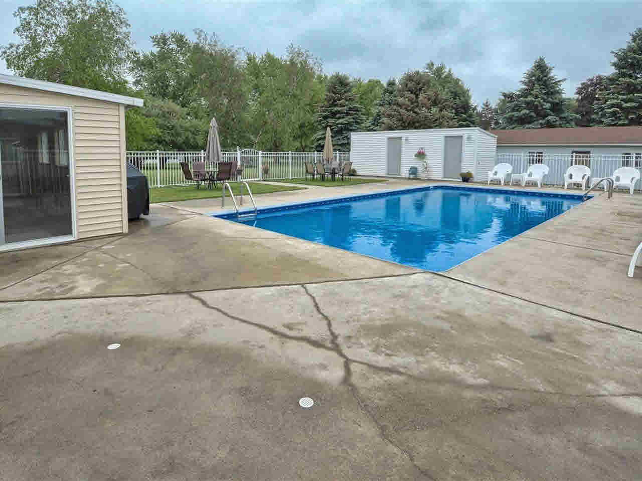 9394 Green Road Goodrich, MI 48438 - Photo 12 of 55 21300311-11.JPG