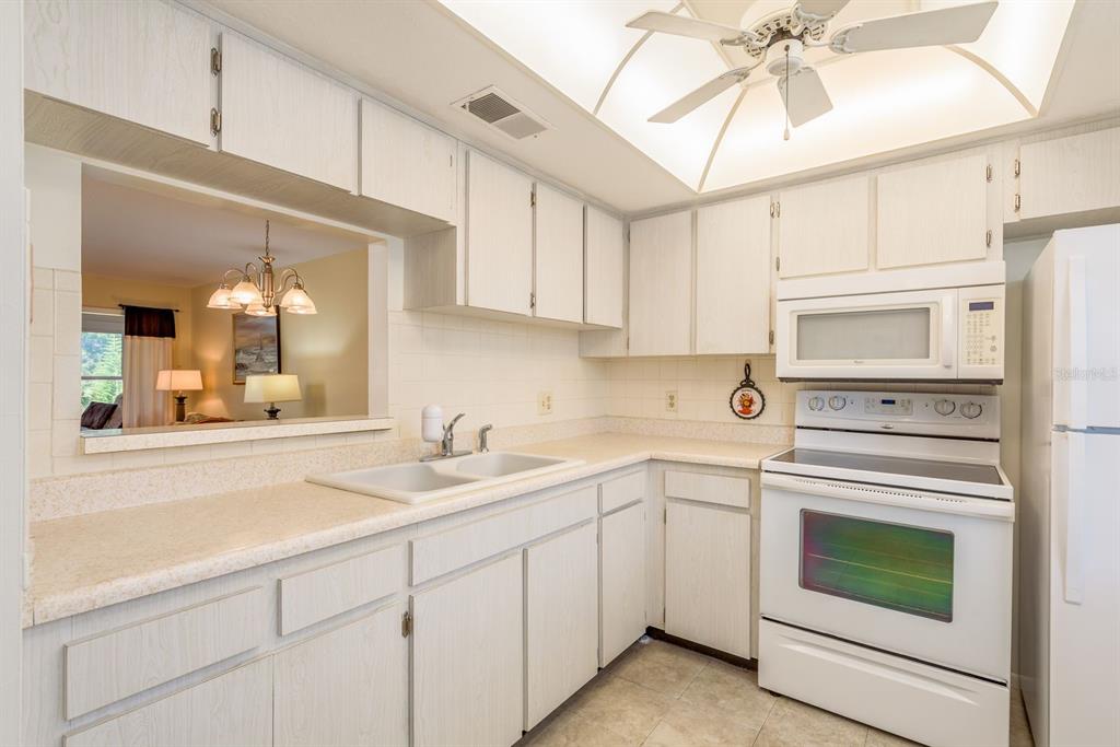936 Virginia Street, Unit 208 Dunedin, FL 34698 - Photo 5 of 26