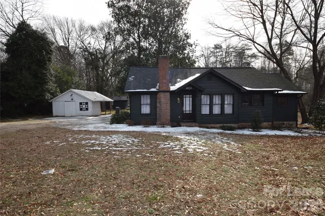 $2,500 | 401 Faulkner Street, Clover, SC 29710