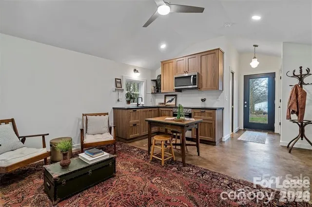 $2,500 | 401 Faulkner Street, Clover, SC 29710