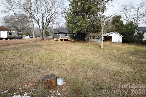 a house view with a outdoor space