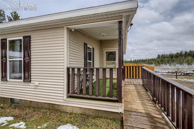 232 Heiserman Road Florissant, CO 80816 - Photo 3 of 27