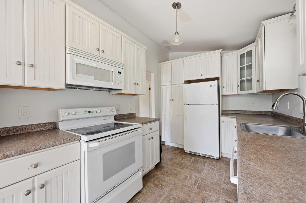 7 Pendexter Road Durham, NH 03824 - Photo 10 of 42 Gallery Image 10
