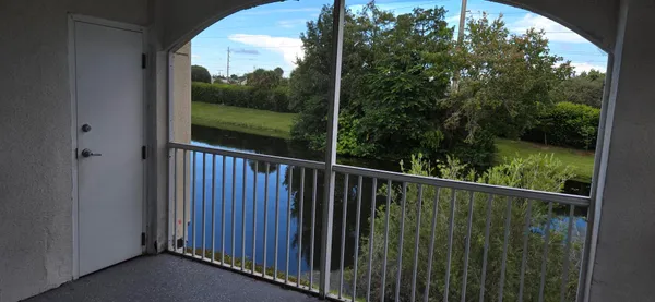 $2,100 | 815 West Boynton Beach Boulevard, Unit 5206, Boynton Beach, FL 33426