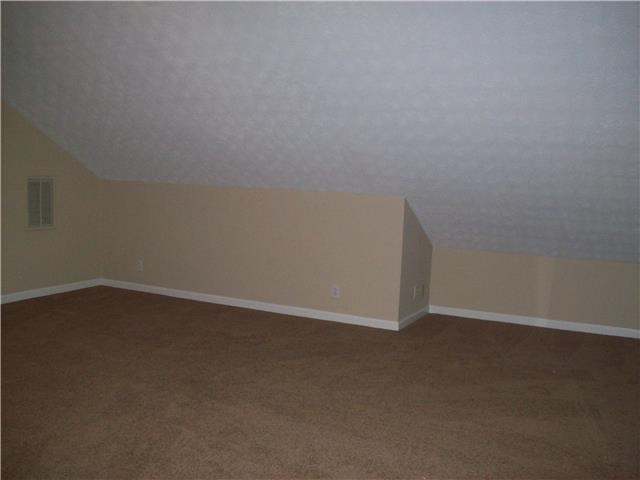 136 Foxrun Springfield, TN 37172 - Photo 4 of 7 HUGE BONUS ROOM OVER GARAGE