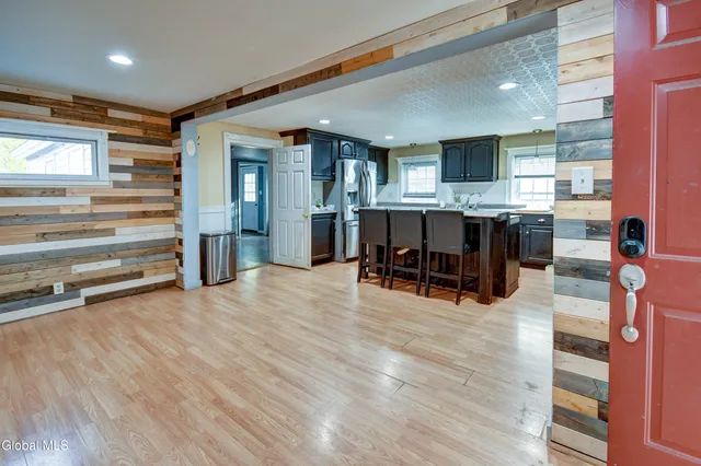 $225,000 | 258 Kingsboro Avenue, Gloversville, NY 12078