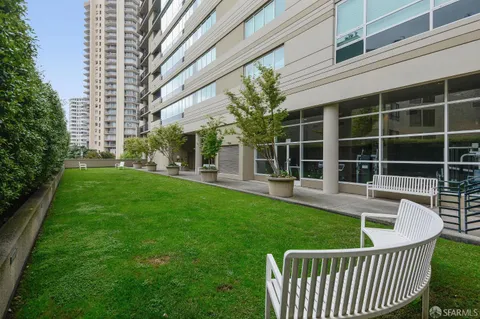 $899,000 | 1388 Gough Street, Unit 601, San Francisco, CA 94109