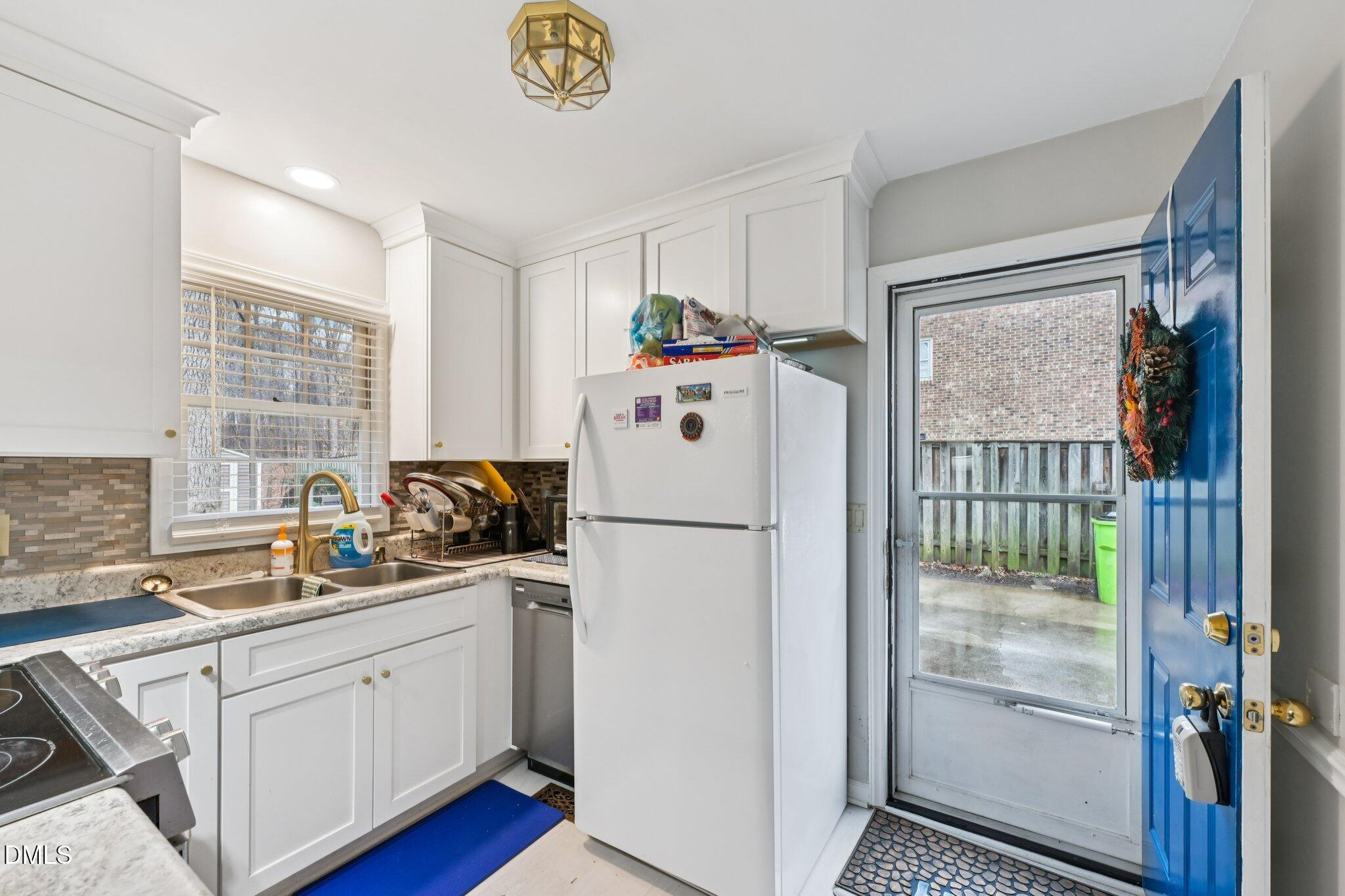 726 Torredge Road Durham, NC 27712 - Photo 10 of 19 21-web-or-mls-Torredge Rd-S0312-021