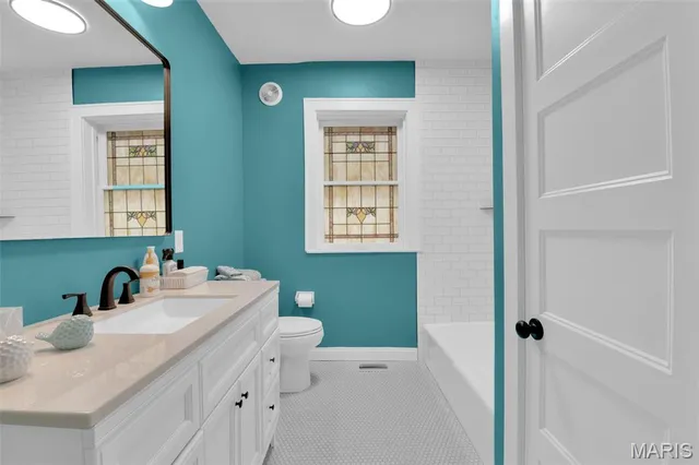 $399,900 | 5536 Lisette Avenue, St. Louis, MO 63109