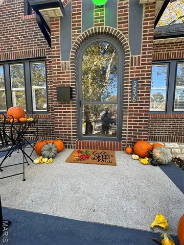 $399,900 | 5536 Lisette Avenue, St. Louis, MO 63109