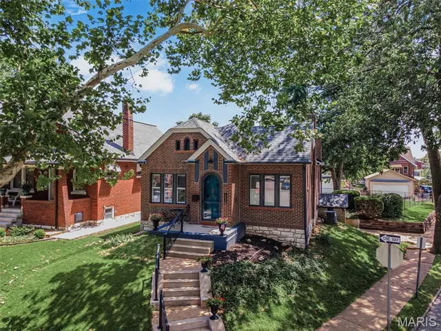 $399,900 | 5536 Lisette Avenue, St. Louis, MO 63109