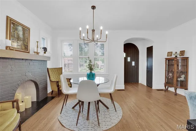 $399,900 | 5536 Lisette Avenue, St. Louis, MO 63109