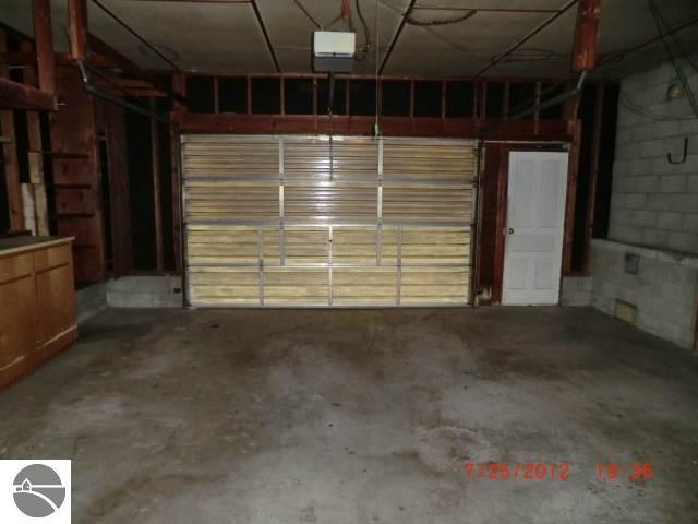4542 East Alpine Road Cedar, MI 49621 - Photo 19 of 25 1738363-18.JPG