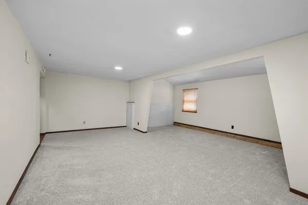 $239,000 | 2616 Sheffield Drive, Davenport, IA 52806