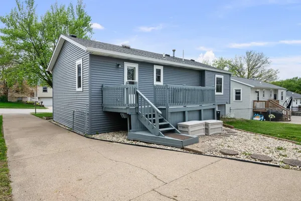$239,000 | 2616 Sheffield Drive, Davenport, IA 52806