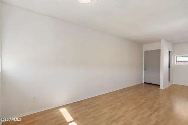 $1,350 | 2673 East Oakleaf Drive, Tempe, AZ 85288