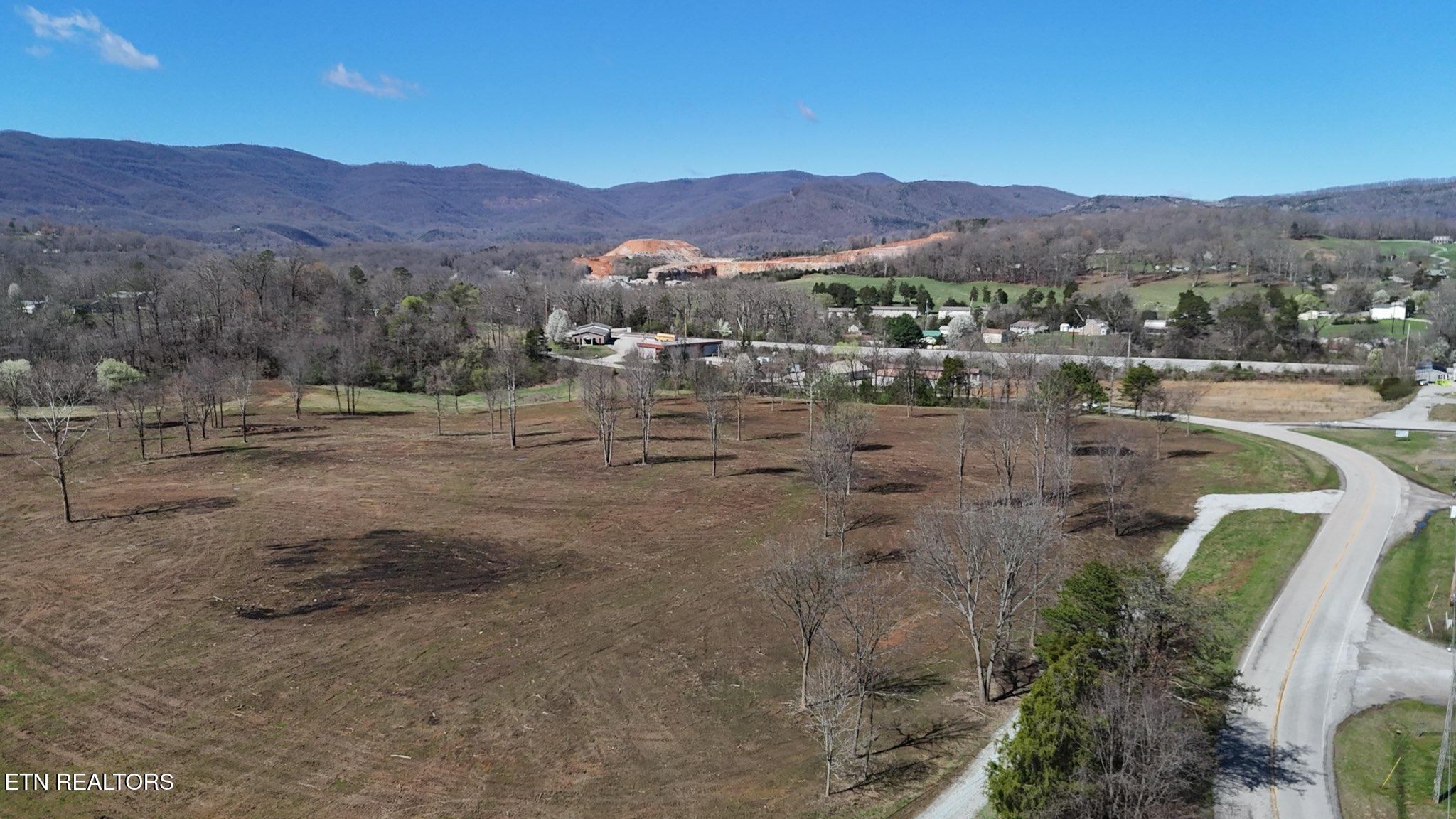 3 Rd Jacksboro Tn 37757 Jacksboro, TN 37757 - Photo 8 of 10 dji95fly952 (18)