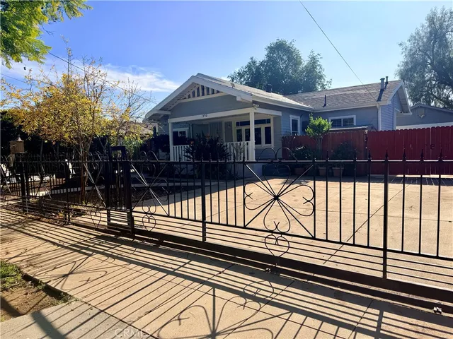 $1,150,000 | 270-272 Del Monte Street, Pasadena, CA 91103