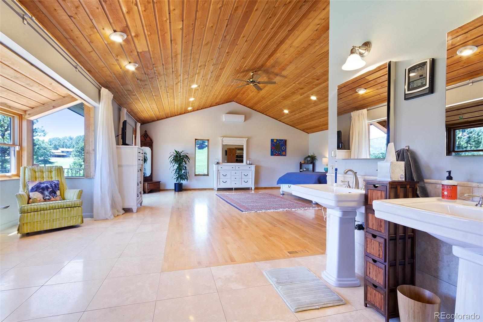 22226 Meadow View Road Morrison, CO 80465 - Photo 13 of 40