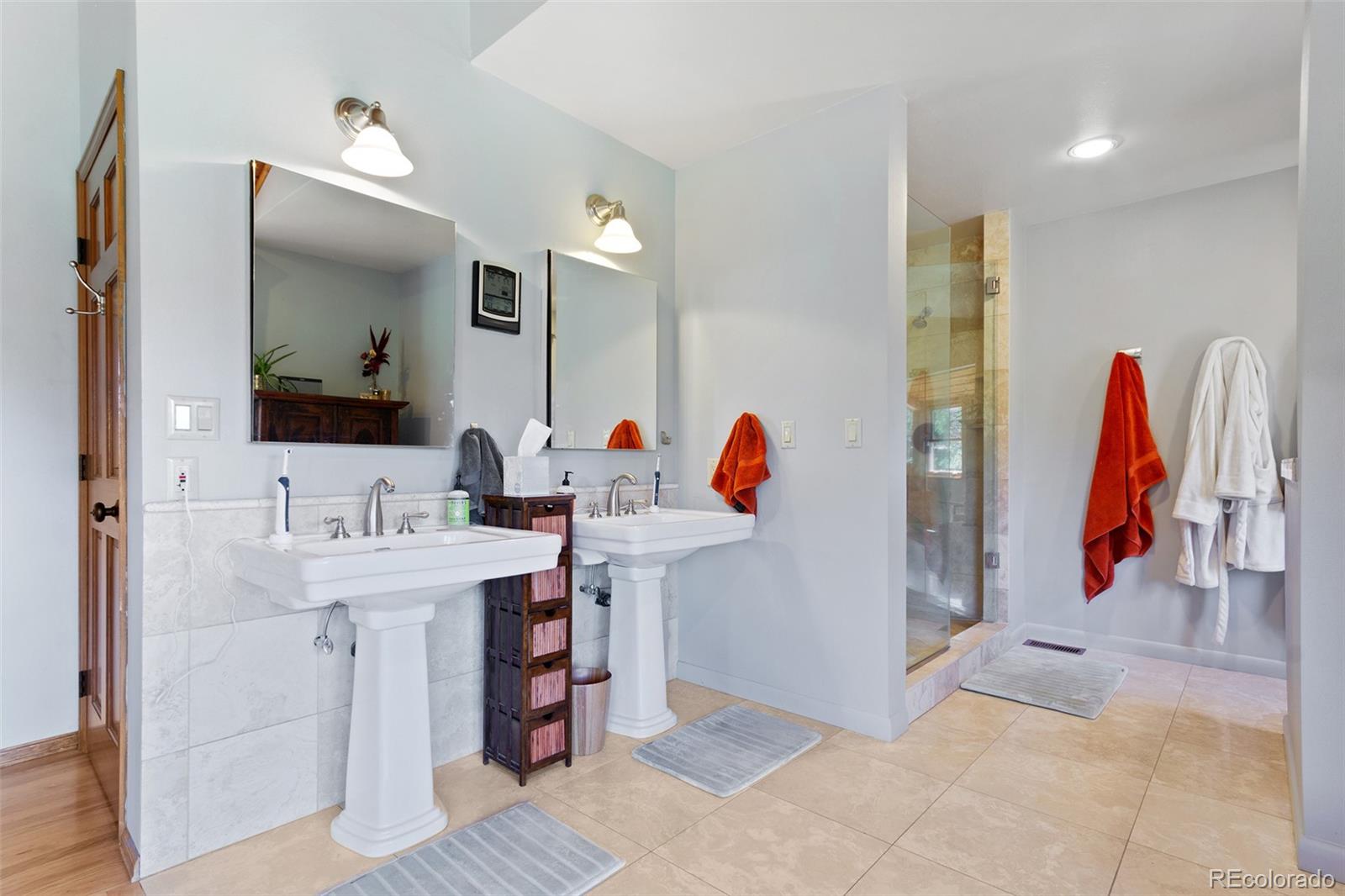 22226 Meadow View Road Morrison, CO 80465 - Photo 15 of 40