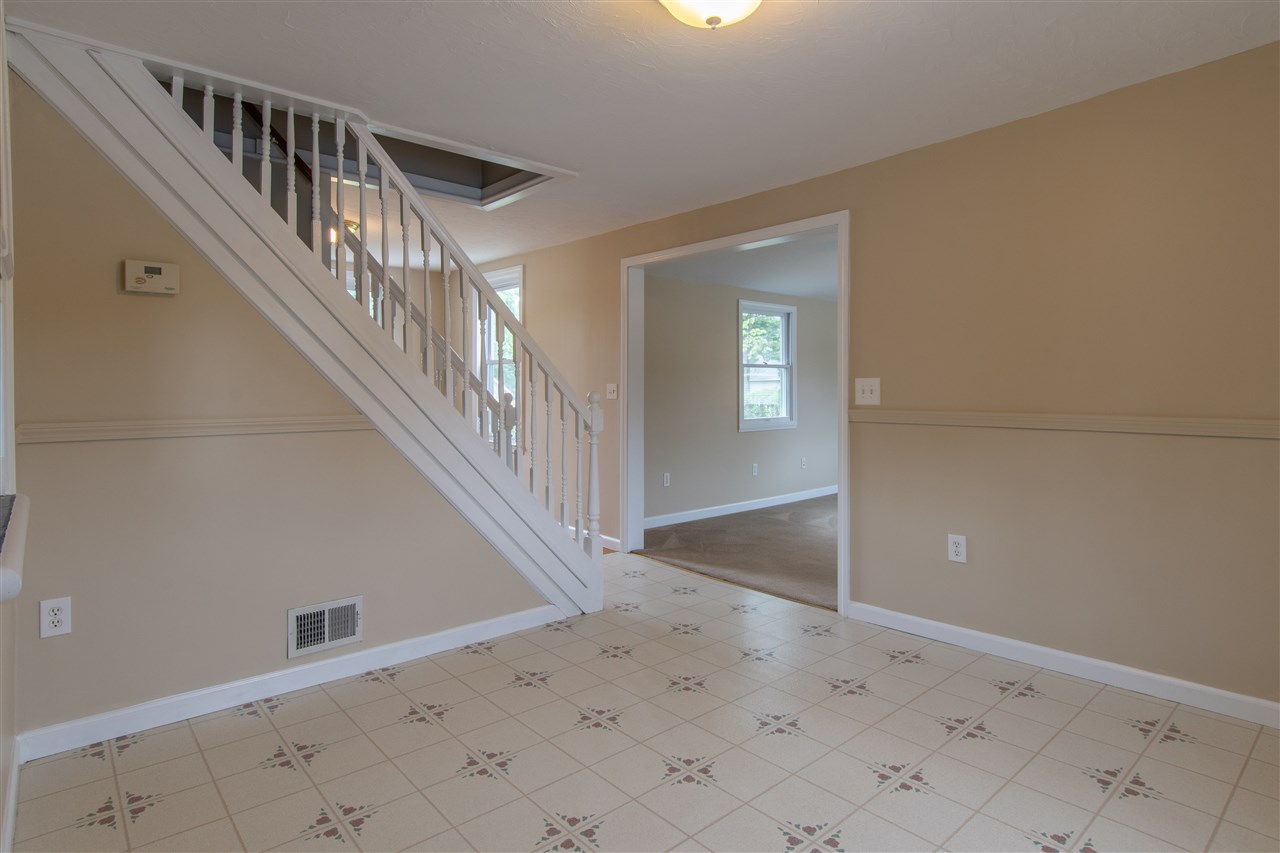 17 Riverside Drive Hudson, NH 03051 - Photo 21 of 30
