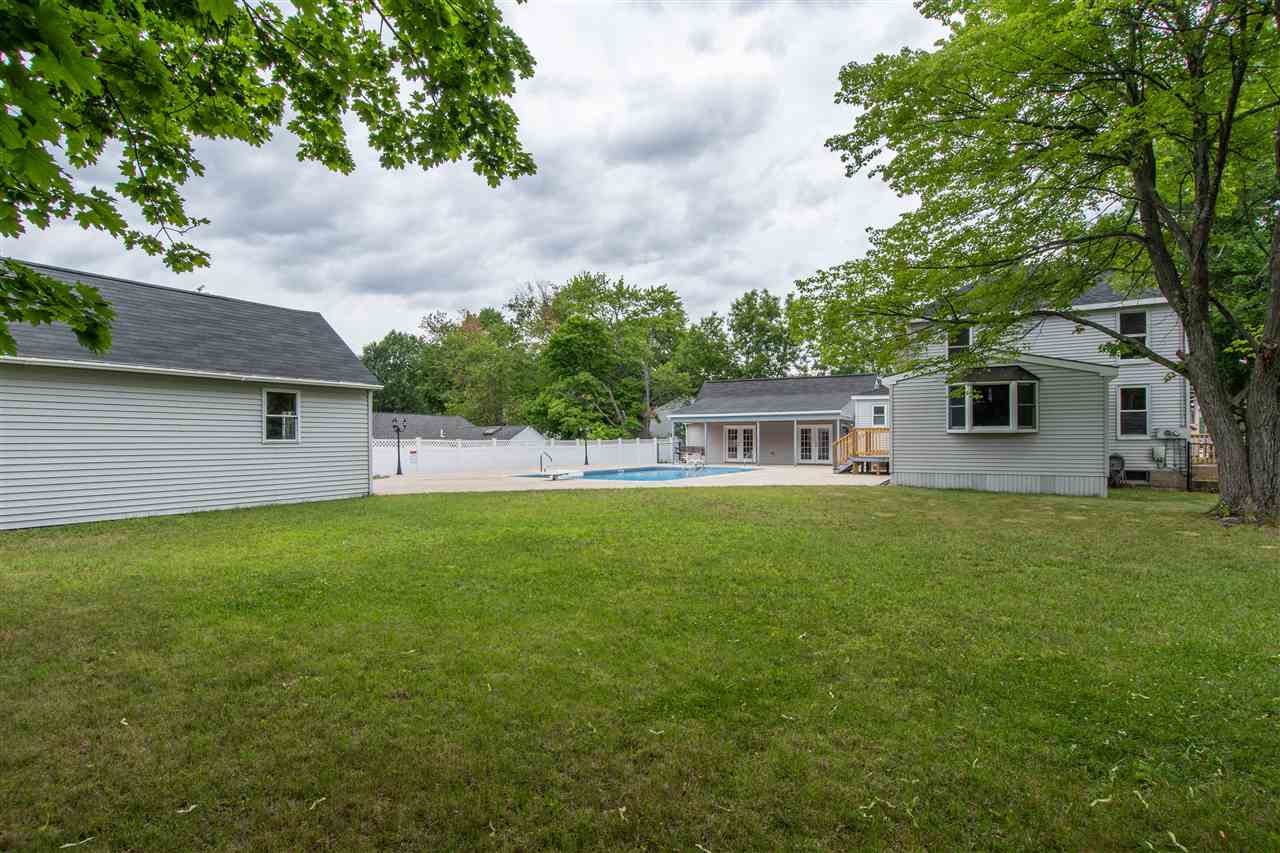 17 Riverside Drive Hudson, NH 03051 - Photo 5 of 30