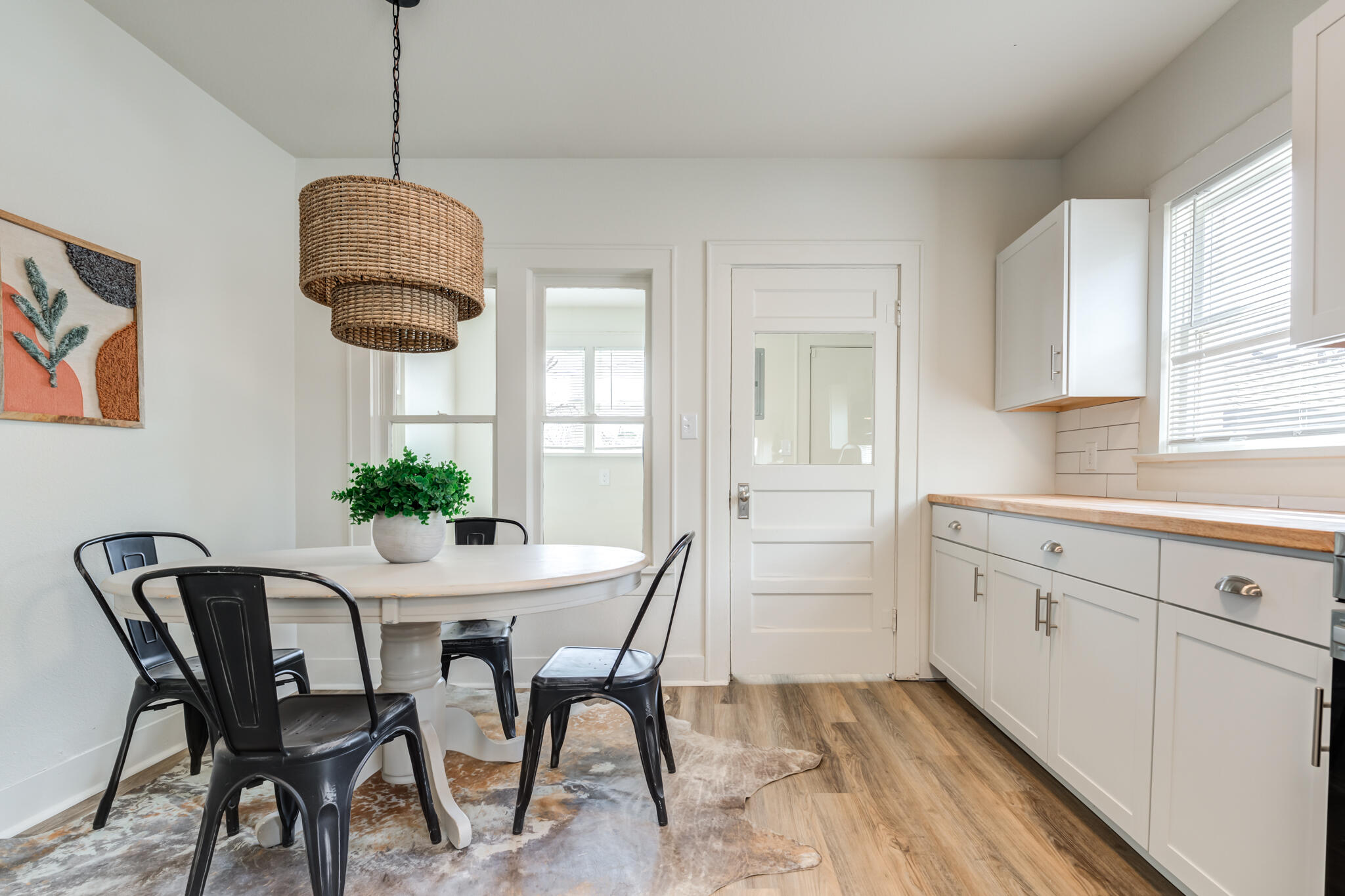 1721 23rd Street Lubbock, TX 79411 - Photo 10 of 29 a dining room with furniture and window