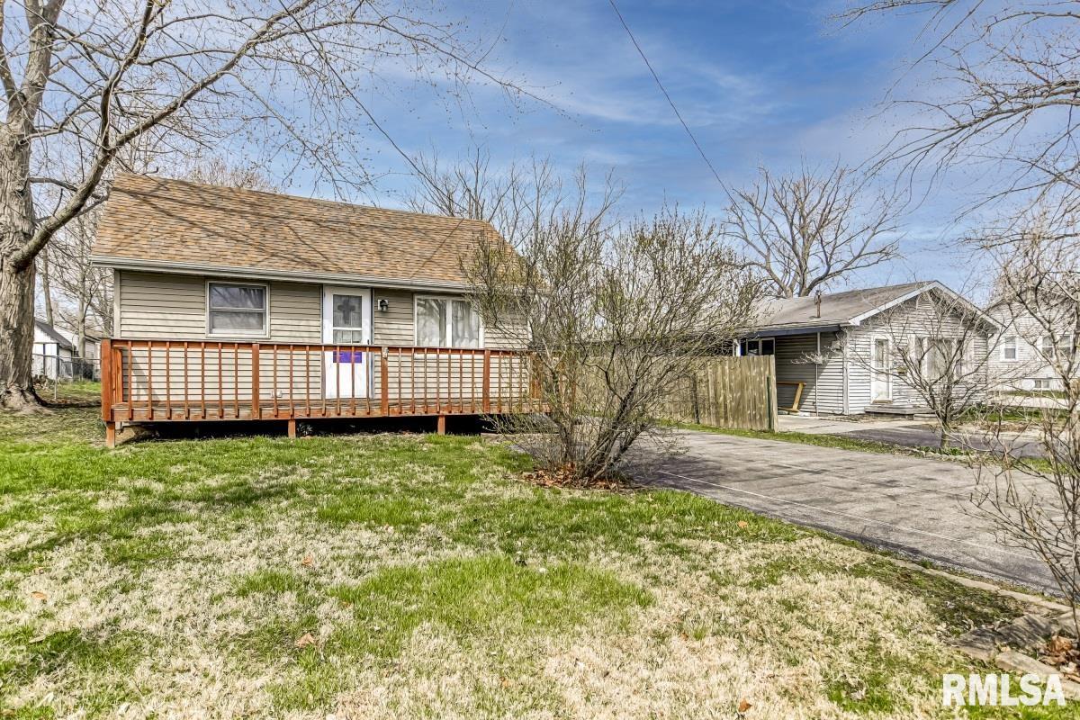 4320 White Street Decatur, IL 62526 - Photo 3 of 27 Gallery Image 3