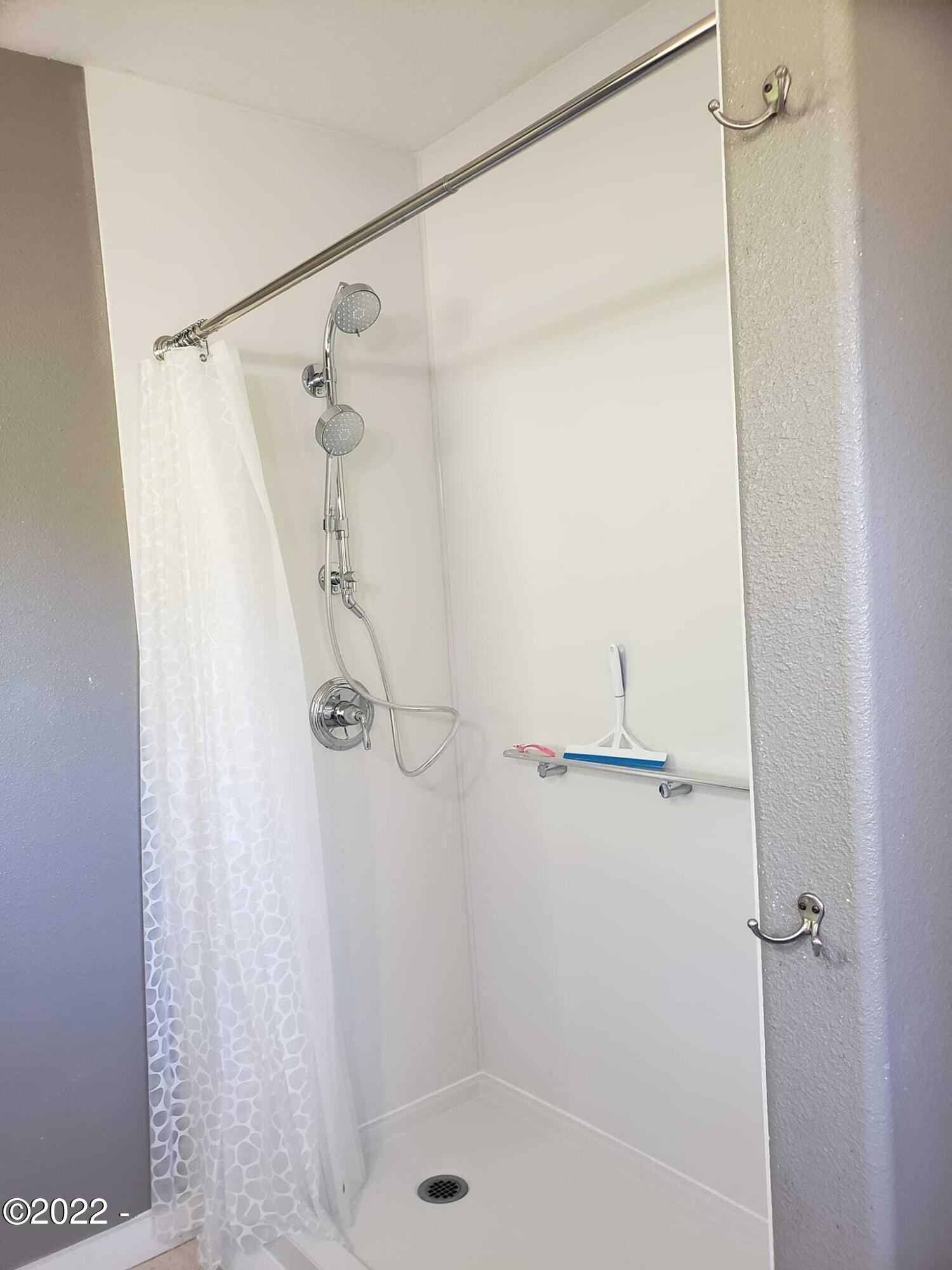 2005 Northwest View Ridge Drive Waldport, OR 97394 - Photo 10 of 17 Master shower