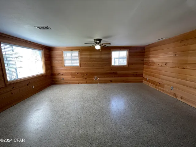 $2,000 | 305 Tarpon Street, Panama City Beach, FL 32413