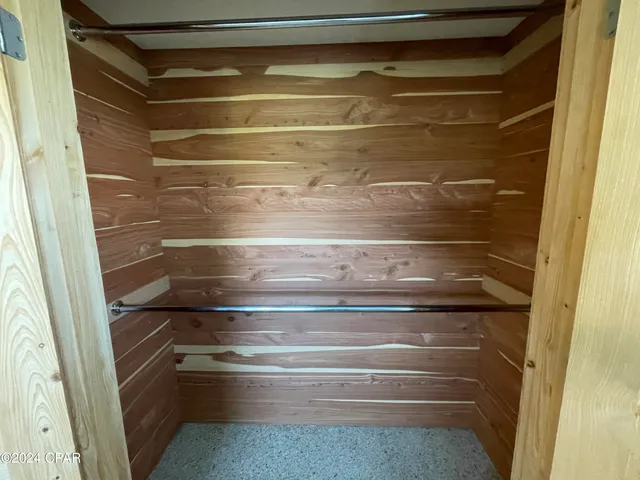 $2,000 | 305 Tarpon Street, Panama City Beach, FL 32413