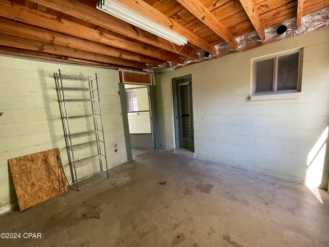 $2,000 | 305 Tarpon Street, Panama City Beach, FL 32413