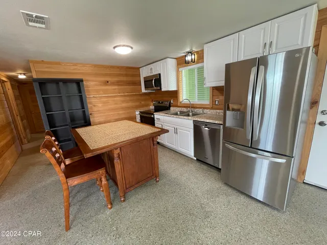 $2,000 | 305 Tarpon Street, Panama City Beach, FL 32413