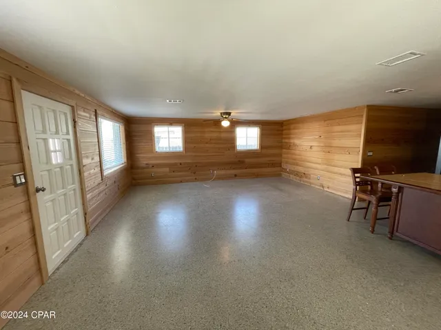 $2,000 | 305 Tarpon Street, Panama City Beach, FL 32413